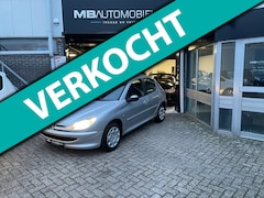 Peugeot 206 - 1.4 Air-line 2/5 DRS/Airco/Zeer Goed Onderhouden/Nap