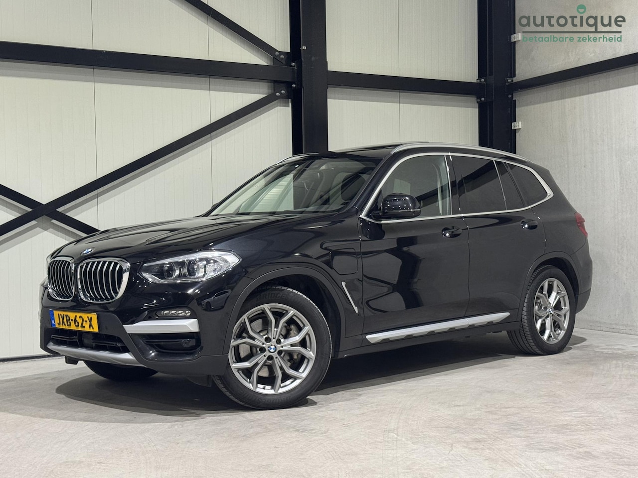 BMW X3 - xDrive30e Aut. | panorama | leder | sfeer | led | harman/kardon | - AutoWereld.nl