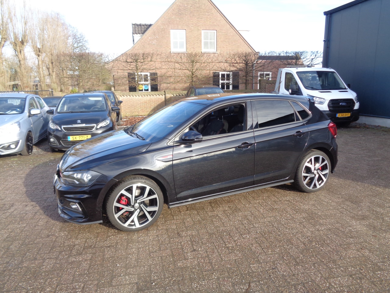 Volkswagen Polo - 2.0 TSI GTI digidash, achteruitrijcamera, lm velgen, apple carplay - AutoWereld.nl