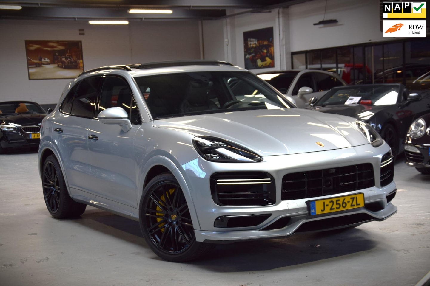 Porsche Cayenne - 4.0 Turbo S E-Hybrid Panoramadak|Keramisch|Org.NL|680pk!|Dealer onderhouden| - AutoWereld.nl