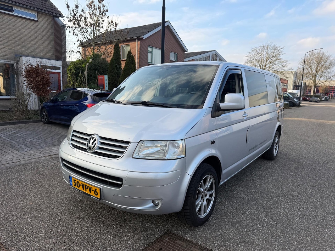 Volkswagen Transporter - 2.5 TDI 340 Trendline DC 2.5 TDI 340 Trendline DC - AutoWereld.nl