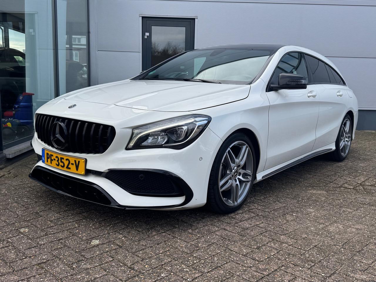 Mercedes-Benz CLA-klasse Shooting Brake - 180 | CAMERA | AMG LINE | NAVI | 1E EIGENAAR - AutoWereld.nl