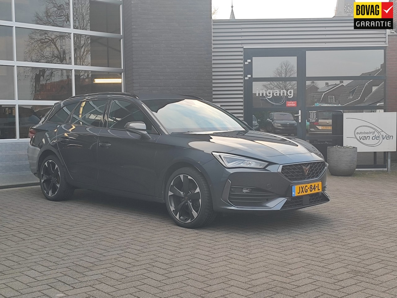 CUPRA Leon Sportstourer - 1.4 e-Hybrid 204pk | Stoelverwarming | Camera | Adaptive Cruise | Trekhaak mogelijk - AutoWereld.nl