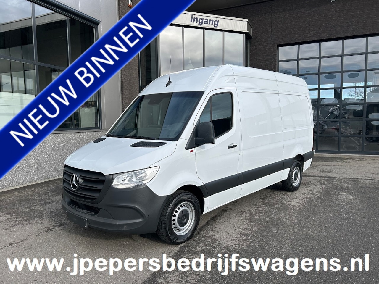 Mercedes-Benz Sprinter - 317 CDI L2 H2 MBUX / Trekhaak / Camera / Parkeersensoren / Navigatie / Airco / 270 Graden - AutoWereld.nl
