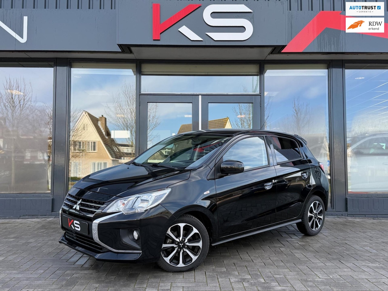 Mitsubishi Space Star - 1.2 Intense Automaat Carplay Cruise - AutoWereld.nl