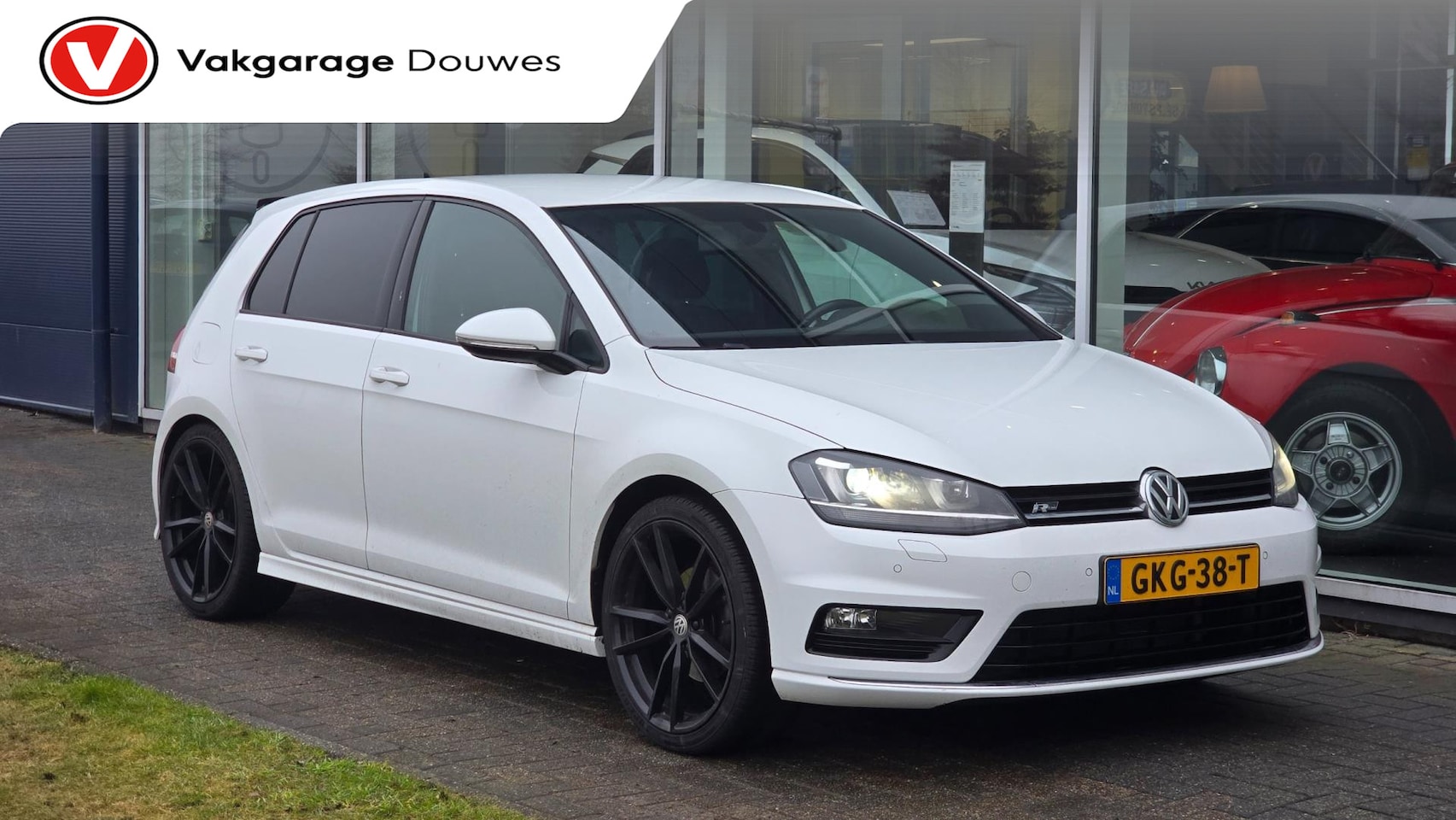 Volkswagen Golf - 1.4 TSI Business Edition R | 3x R-line | Stoelverwarming | Navi | Cruise | Trekhaak | PDC - AutoWereld.nl