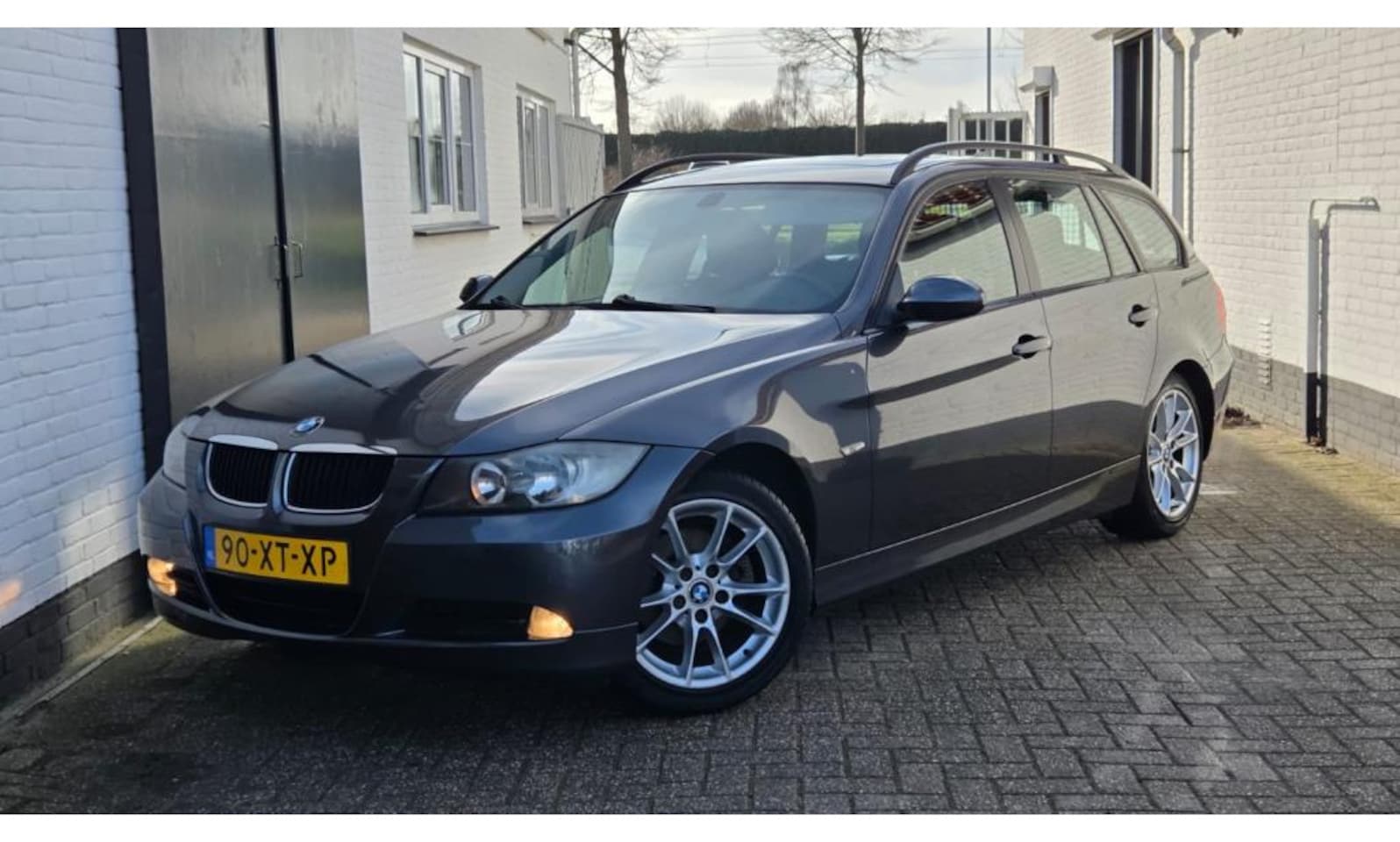 BMW 3-serie Touring - 320i High Executive | 183.556 | Climat Control | Panoramadak | Stoelverwarming - AutoWereld.nl