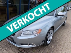 Volvo V70 - 2.5FT R-Design Automaat 230PK LEER / NAVI / XENON / PDC