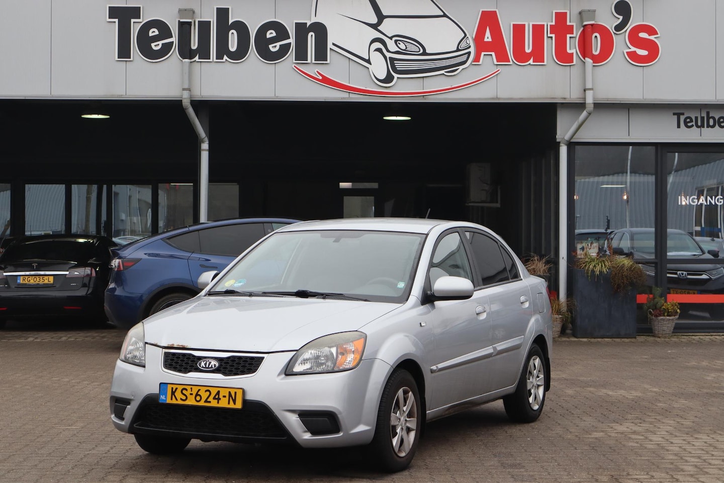 Kia Rio - 1.6 CVVT X-ecutive Airco, Stoelverwarming, Radio cd speler - AutoWereld.nl