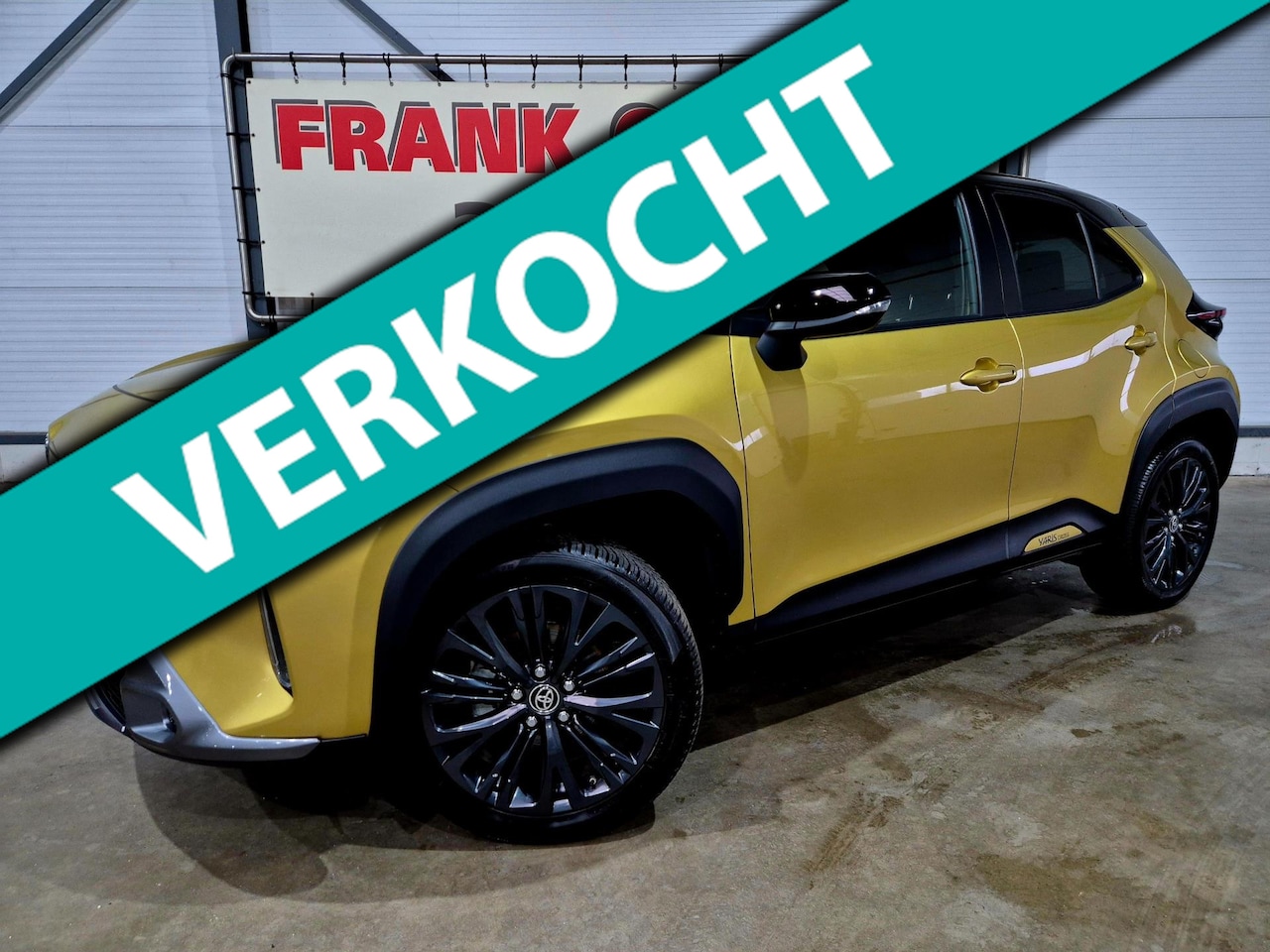 Toyota Yaris Cross - 1.5 Hybrid Adventure AWD + Dealer OH|Trekhaak|HU display|Keyless|Dodehoek|18"LMV|Camera|Ve - AutoWereld.nl