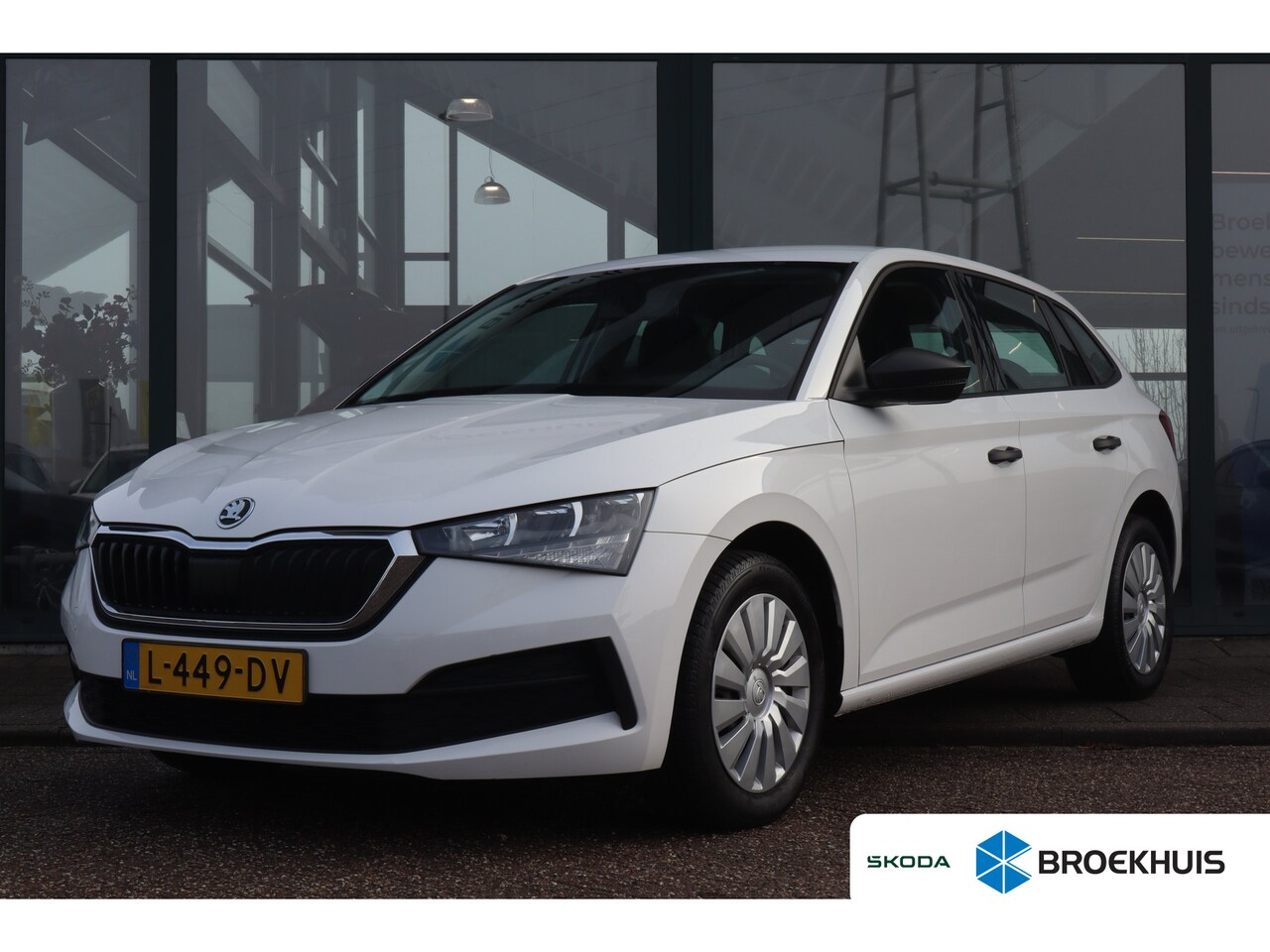 Skoda Scala - 95PK 1.0 TSI Active | Airco | Cruise control | Parkeersensor achter - AutoWereld.nl