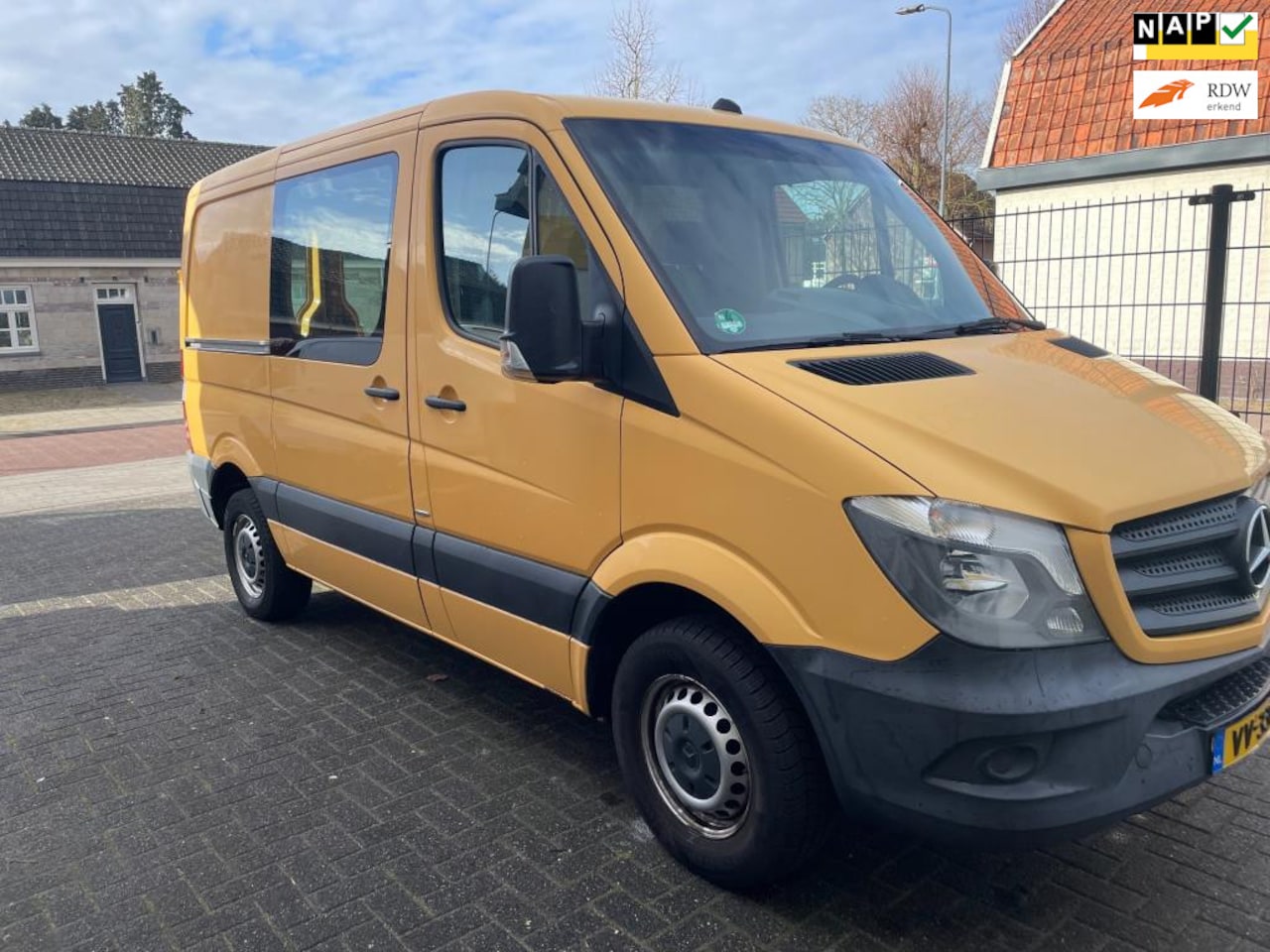 Mercedes-Benz Sprinter - 210 2.2 CDI 325 DCAirco Cruise control - AutoWereld.nl