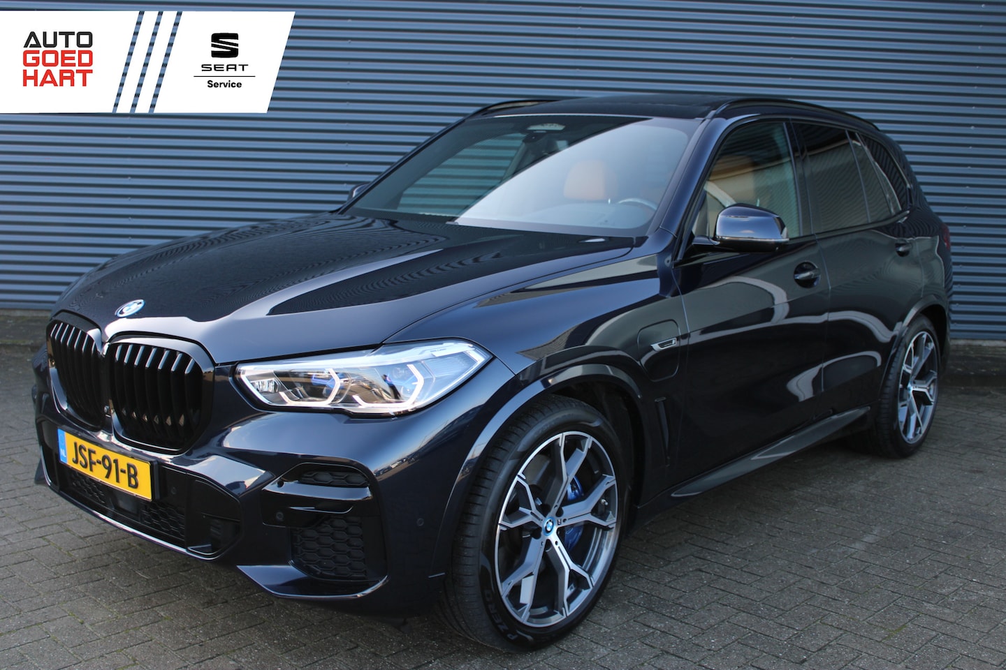 BMW X5 - xDrive45e M-Sport Laser Head-up Panoramadak Comfort-Zetels 360-Camera Elek.-trekhaak - AutoWereld.nl