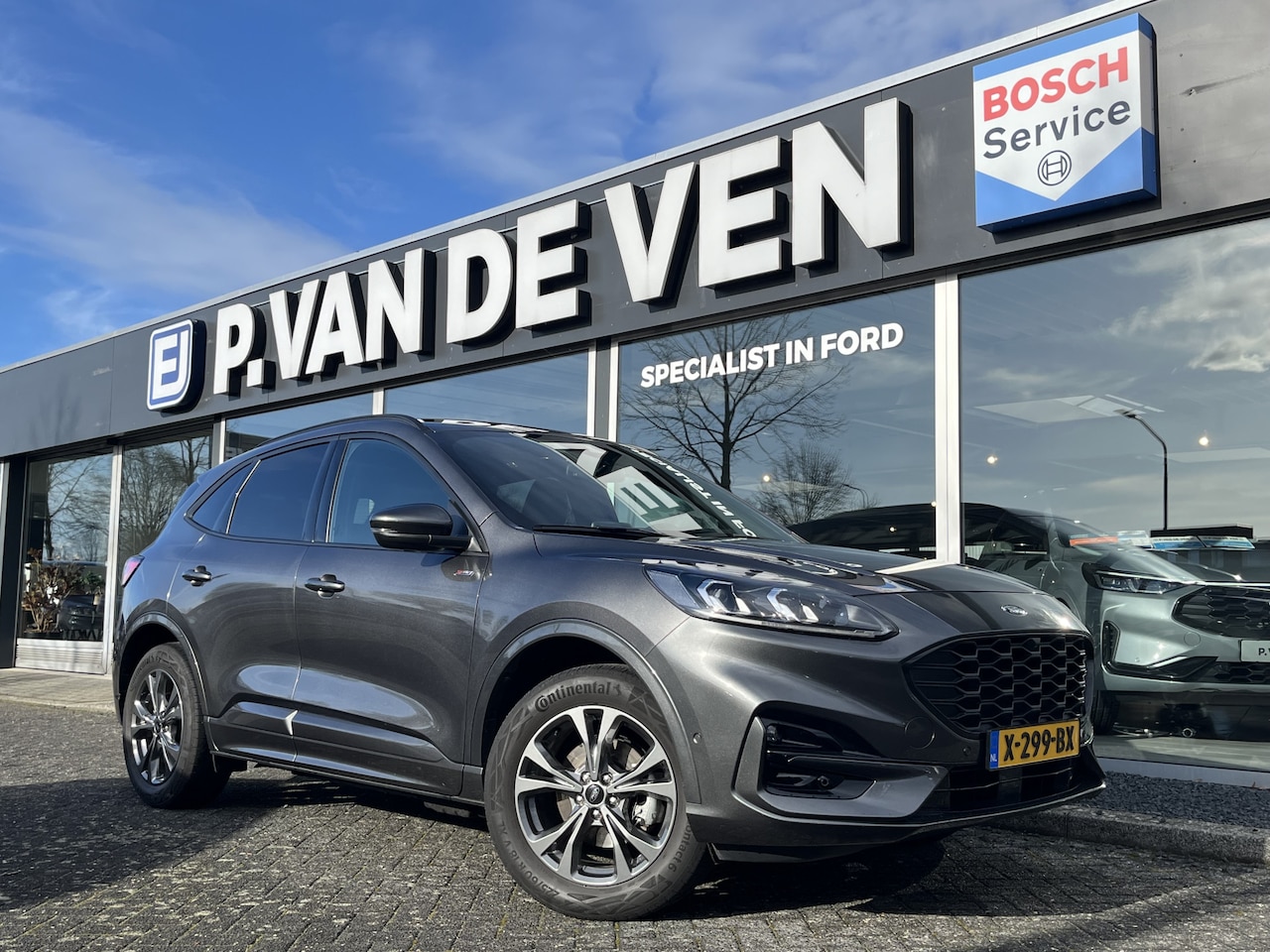 Ford Kuga - 2.5 PHEV ST-Line X 225pk/165kW e-CVT Automaat - AutoWereld.nl