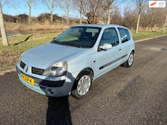 Renault Clio - 1.2-16V Authentique Basis VOLLE JAAR APK