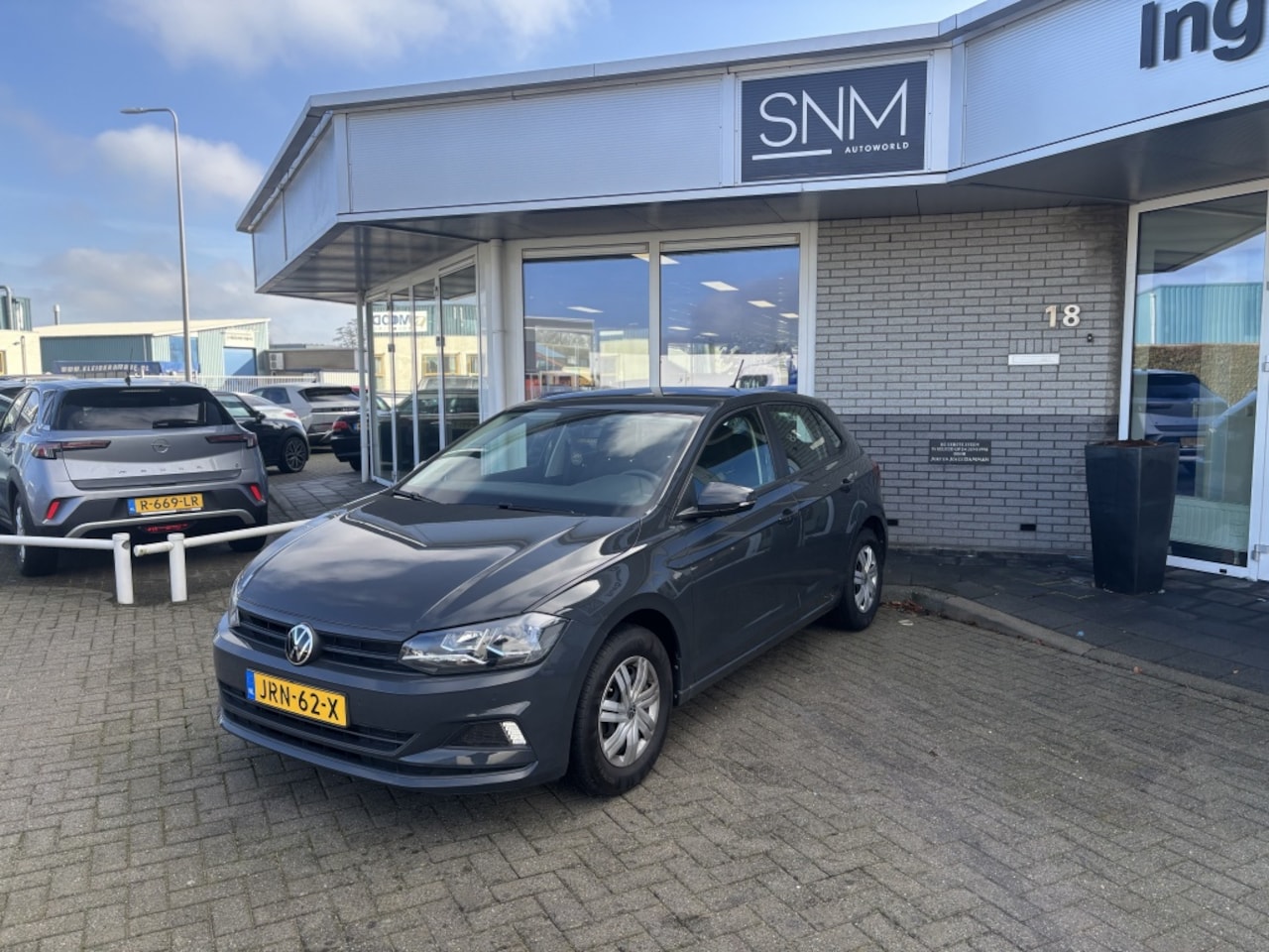 Volkswagen Polo - 1.0 MPI Trendline 1.0 MPI Trendline - AutoWereld.nl