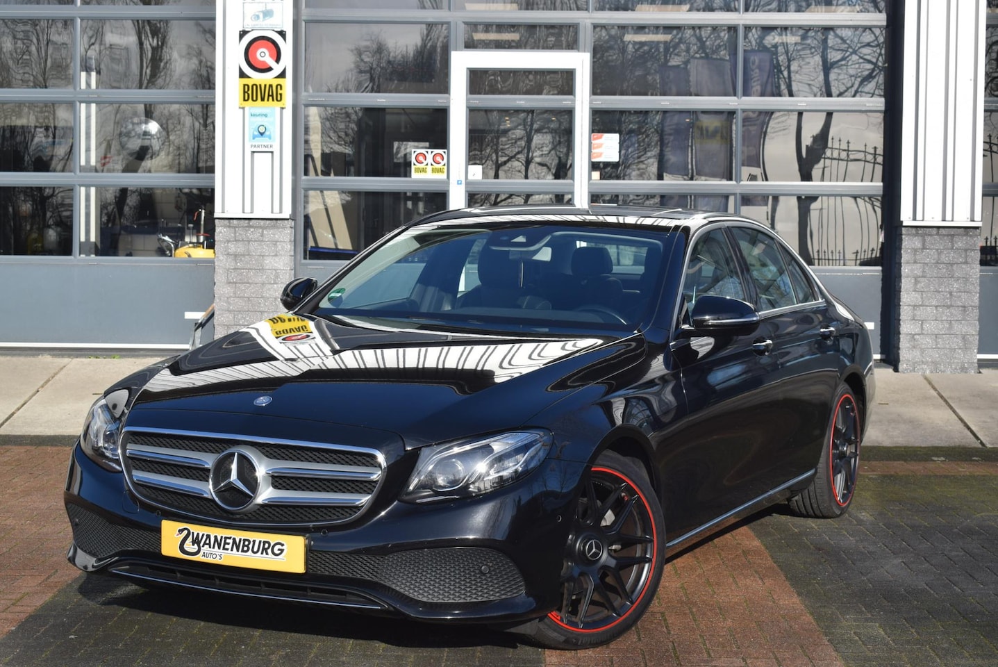 Mercedes-Benz E-klasse - 200 Prestige Plus Airco, Navi,Dak,Cruise Control, Km130.000!! - AutoWereld.nl