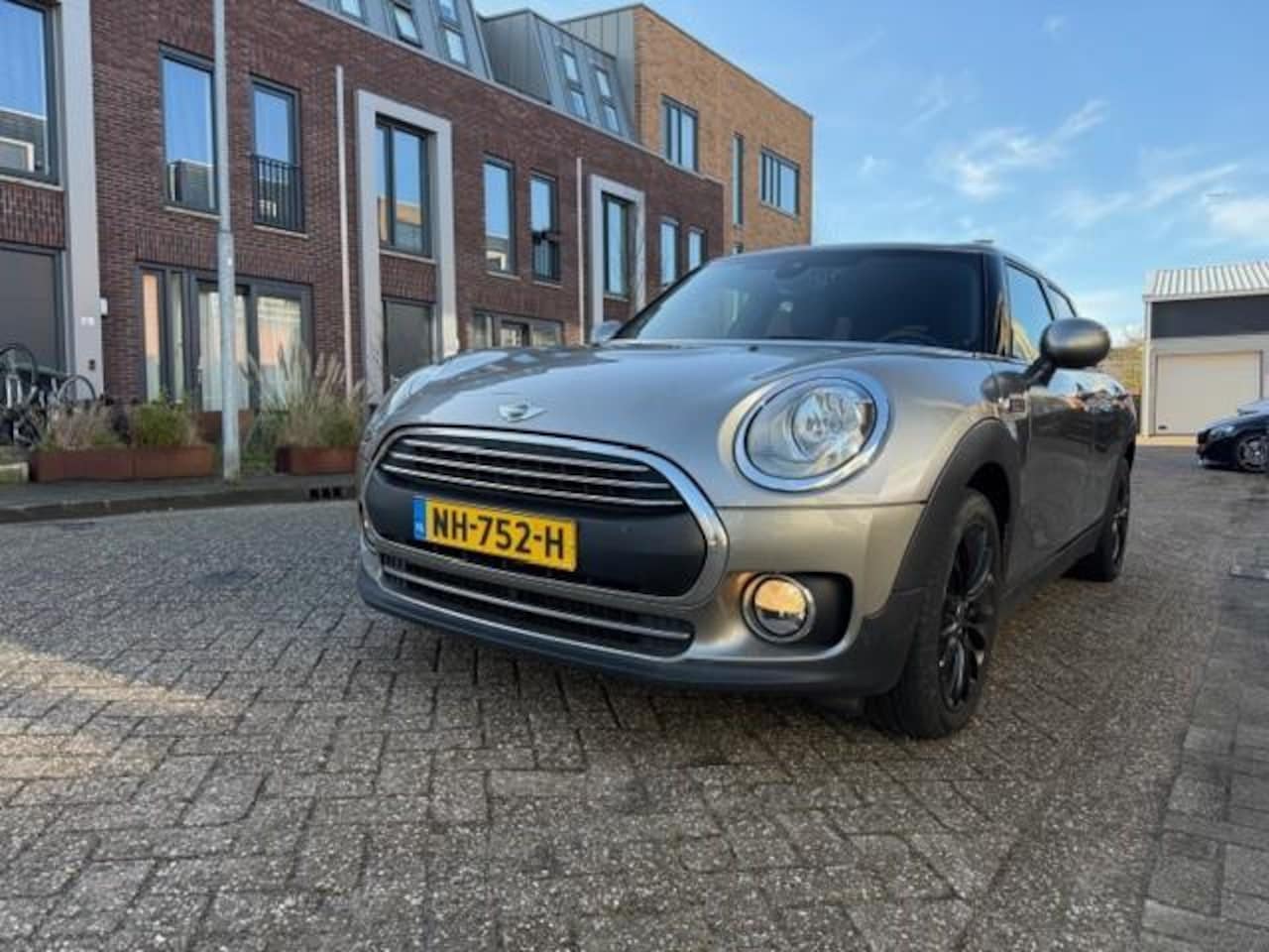 MINI Clubman - 1.5 One Pepper Business Mini 1.5 One Pepper Business - AutoWereld.nl