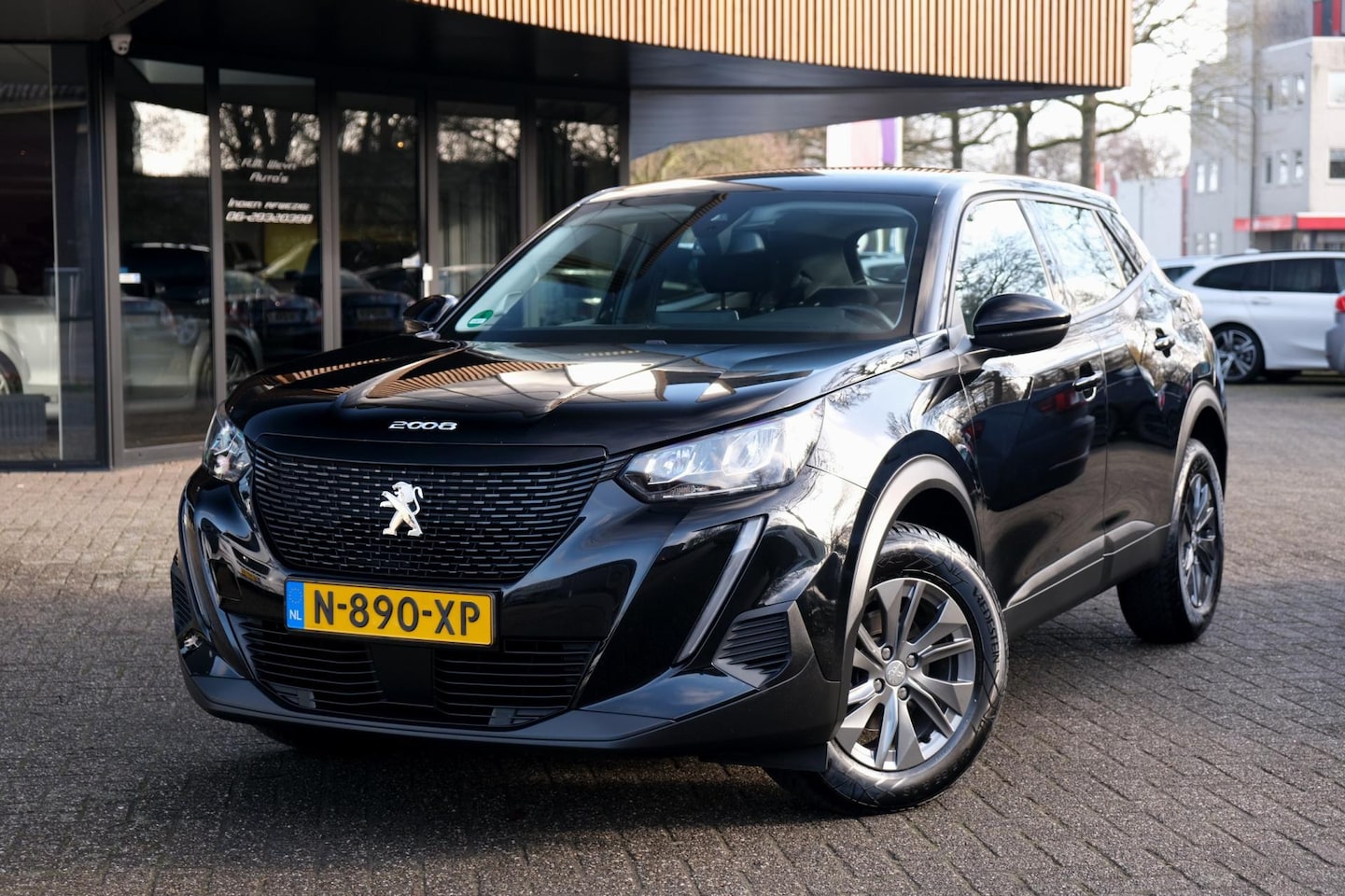 Peugeot 2008 - 1.2 PureTech Active Pack|Rijklaar!|360°Camera|Stoelverwarming|Carplay+AndroidAuto|Dealeron - AutoWereld.nl