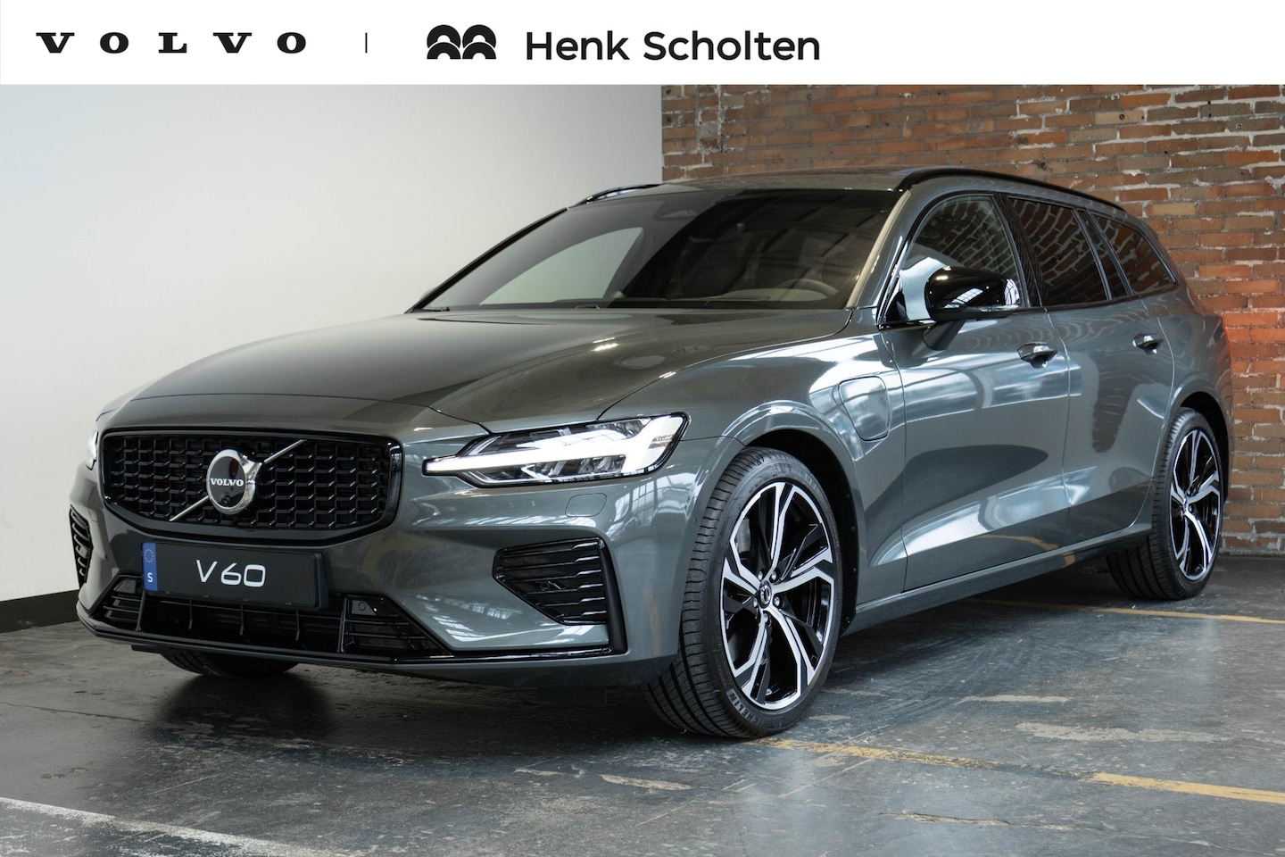 Volvo V60 - T8 Plug-in hybrid AWD Ultra Dark | Bowers & Wilkins Audio | Nappa Leder met Ventilatie & M - AutoWereld.nl
