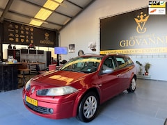 Renault Mégane Grand Tour - 1.6-16V Tech Line inruil mogelijk