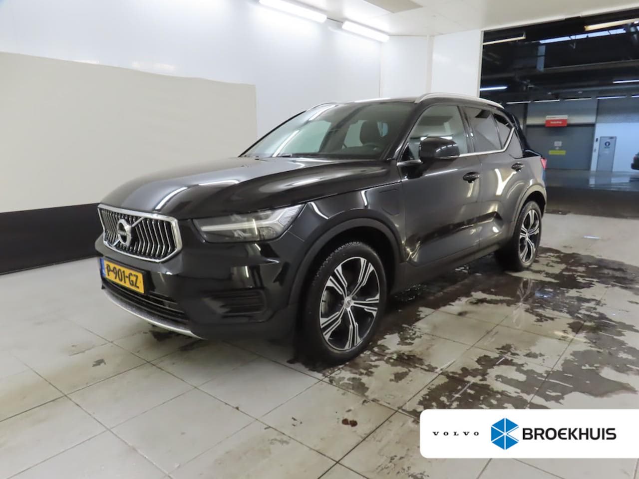 Volvo XC40 - 1.5 T4 Recharge Inscription | Camera | Trekhaak | Stoel en stuurwielverwarming | Adaptieve - AutoWereld.nl