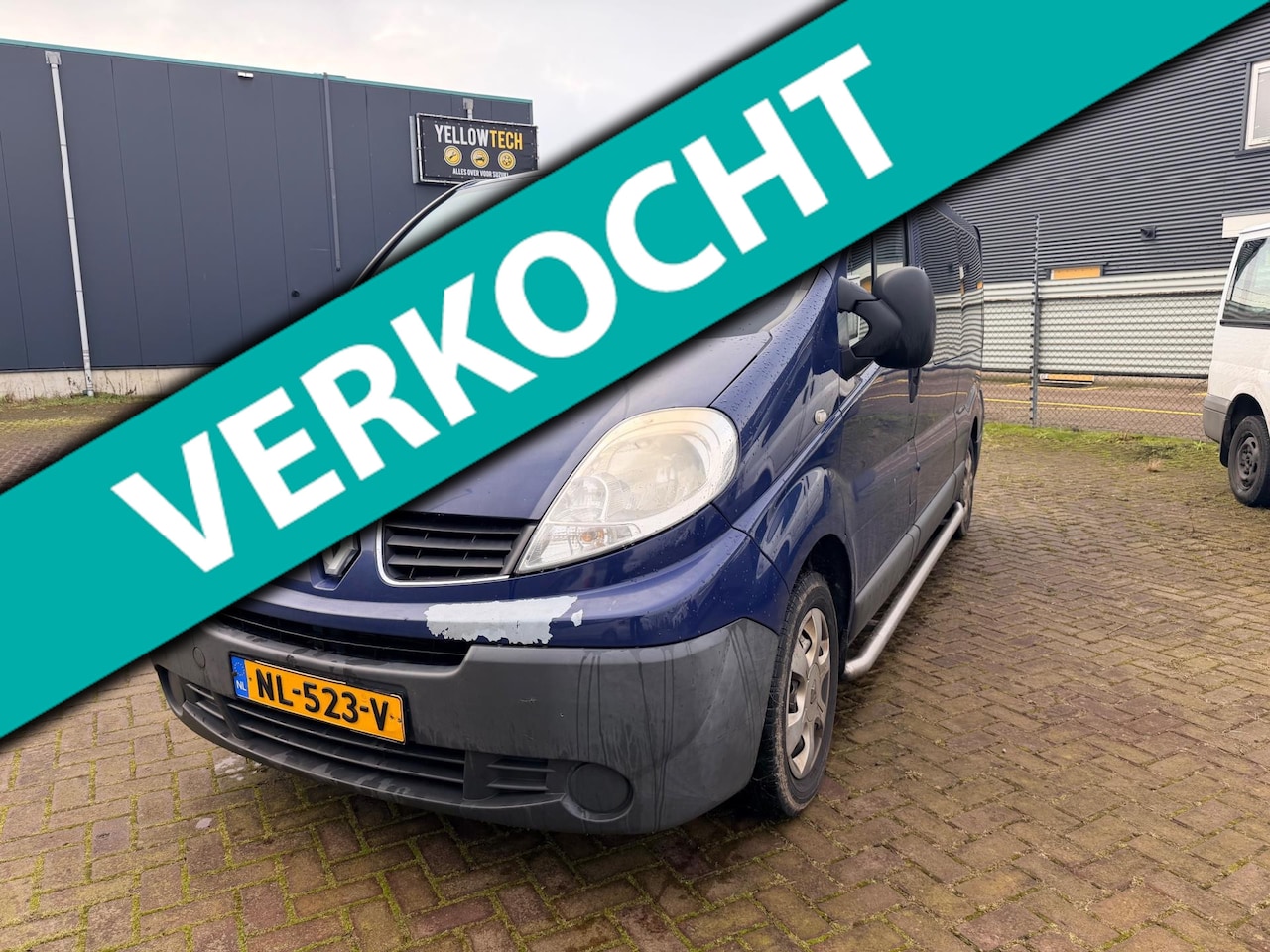 Renault Trafic Passenger - 2.0 dCi T29 L2H1 Authentique Airco 9 per - AutoWereld.nl