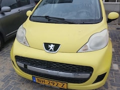 Peugeot 107 - 1.0-12V XR