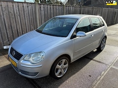 Volkswagen Polo - 1.4-16V AIRCO/ ELEKTRISCHE RAMEN/ LM VELGEN