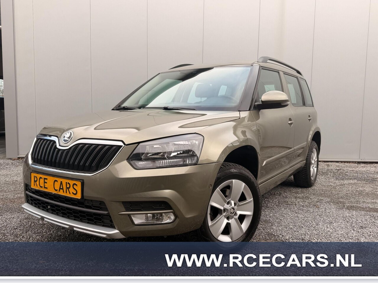 Skoda Yeti - 1.2 TSI Ambition DSG Automaat Navigatie Trekhaak Cruise Stoelverw D.A.B - AutoWereld.nl