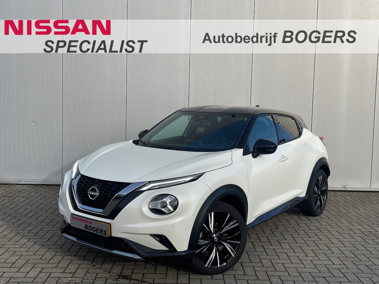 Nissan Juke - 1.0 DIG-T N-Design Automaat Navigatie, Climate Control, Cruise Control, 19"Lm, Achteruitri - AutoWereld.nl