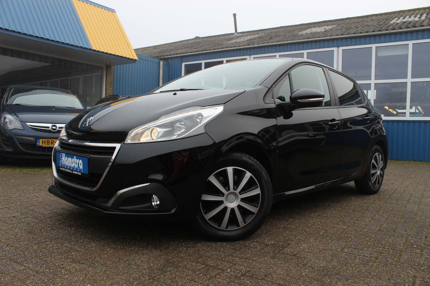 Peugeot 208 - 1.2i "Active" Airco - 5 deurs !!! 82 Pk - AutoWereld.nl