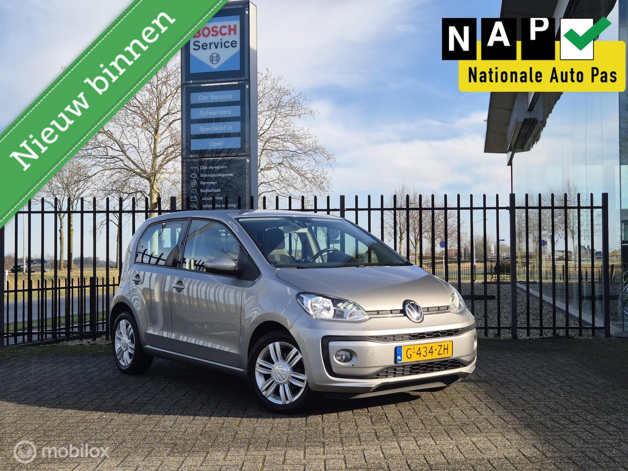 Volkswagen Up! - |Stoelverwarming|PDC|Cruise - AutoWereld.nl