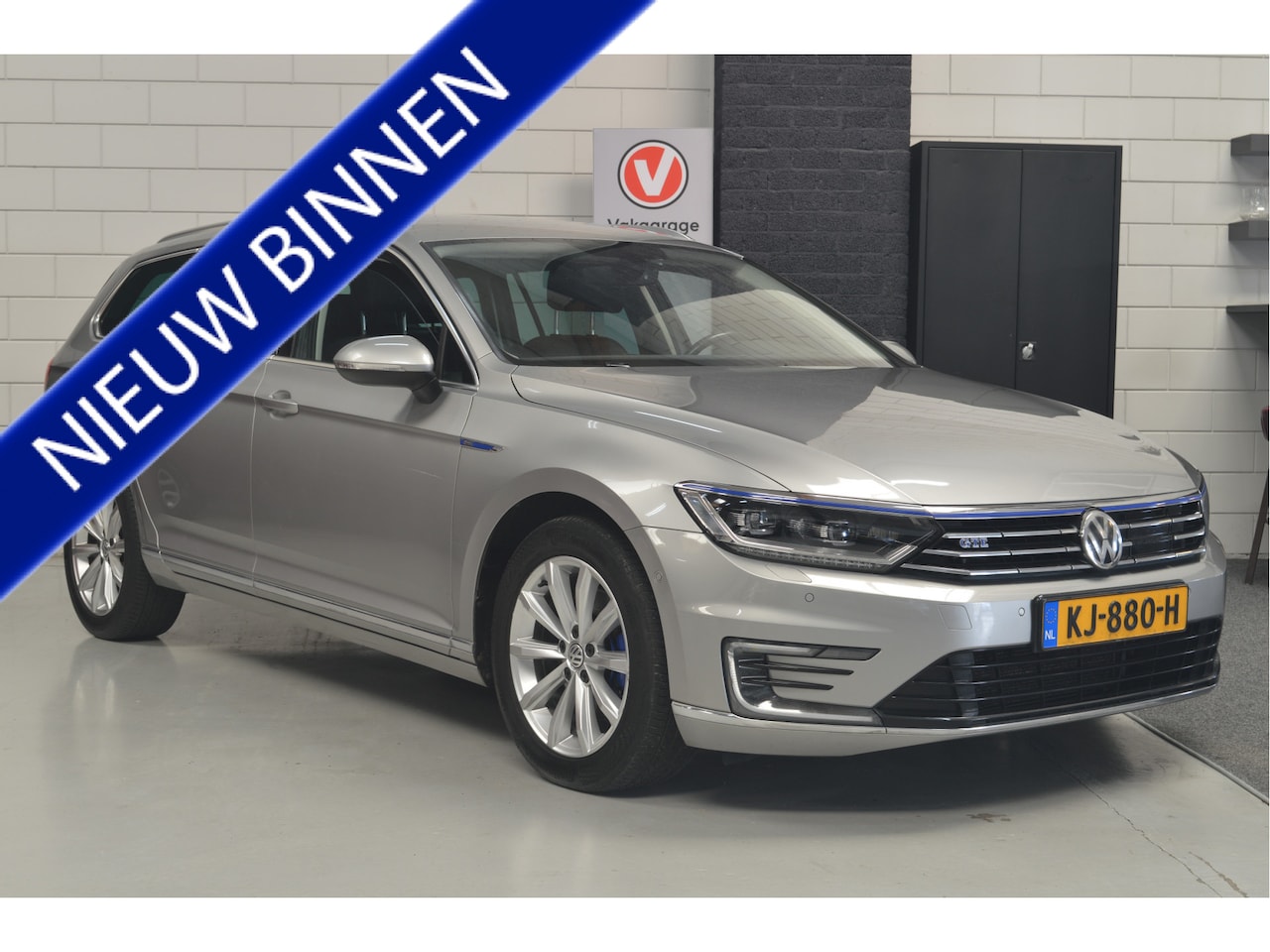 Volkswagen Passat Variant - 1.4 TSI GTE Highline // CLIMA // ADAPTIVE CRUISE // TREKHAAK // CAMERA // STOELVERWARMING - AutoWereld.nl