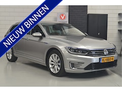 Volkswagen Passat Variant - 1.4 TSI GTE Highline // CLIMA // ADAPTIVE CRUISE // TREKHAAK // CAMERA // STOELVERWARMING