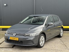 Volkswagen Golf - 1.0 eTSI Life Business | ACC | Automaat |