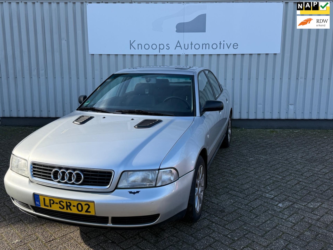 Audi A4 Limousine - 1.6 Apk 01-12-2027 - AutoWereld.nl