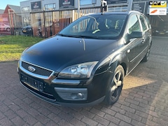 Ford Focus Wagon - 1.6-16V Futura