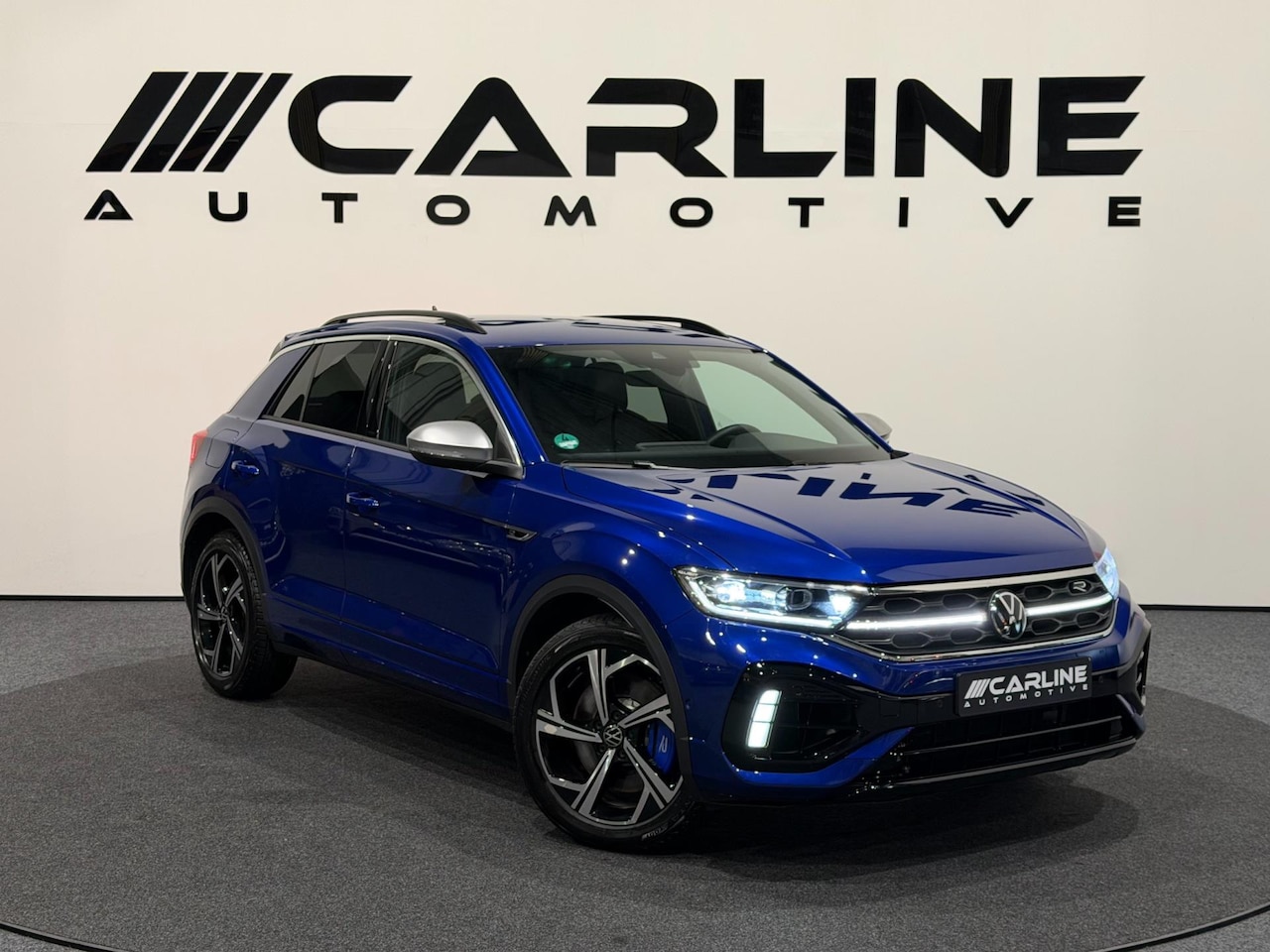 Volkswagen T-Roc - 2.0 TSI 4Motion R 300PK DSG AKRAPOVIC VIRTUAL SFEERVER. ACC ASSIST KEYLESS IQ NAP GARANTIE - AutoWereld.nl
