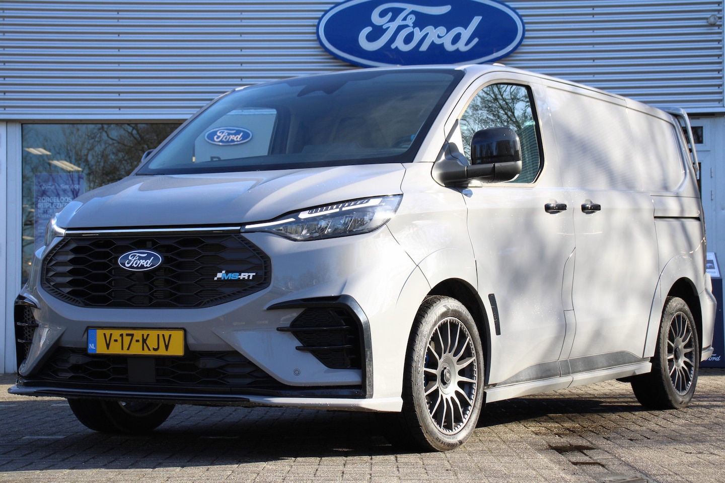 Ford Transit Custom - 300 2.0 TDCI L1H1 MS-RT | NL-AUTO! | 1E EIGENAAR! | DIRECT RIJDEN! | WINTERPACK | TREKHAAK - AutoWereld.nl