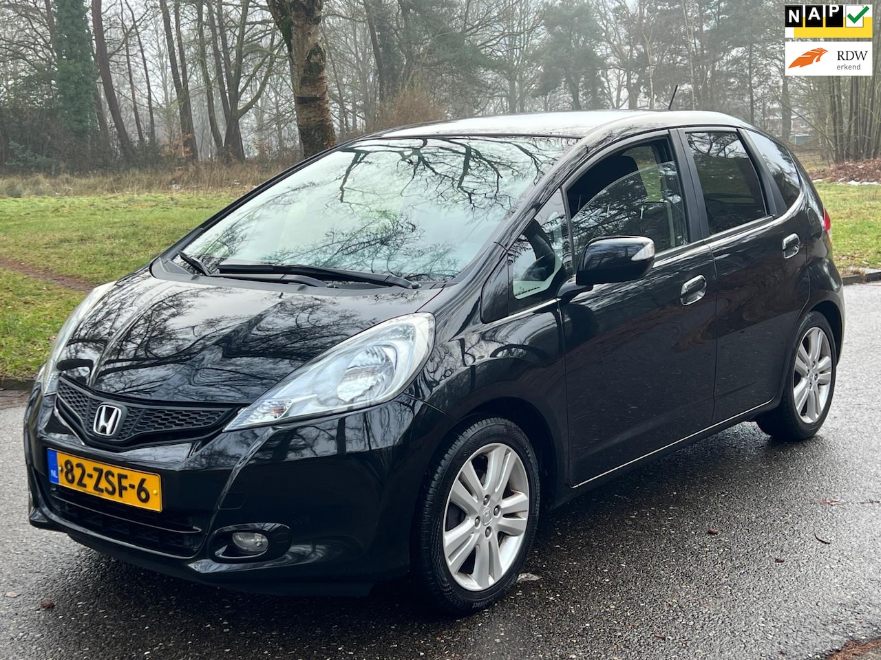Honda Jazz - 1.4 Elegance 2013 Zwart Navi - AutoWereld.nl