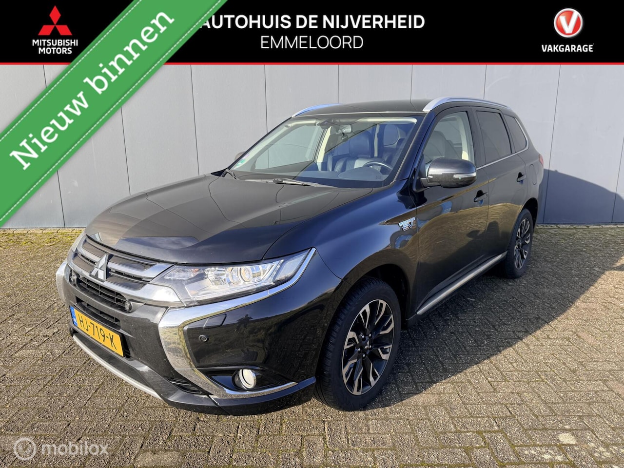 Mitsubishi Outlander - 2.0 PHEV Executive Edition|leer|Navi|allseason banden - AutoWereld.nl
