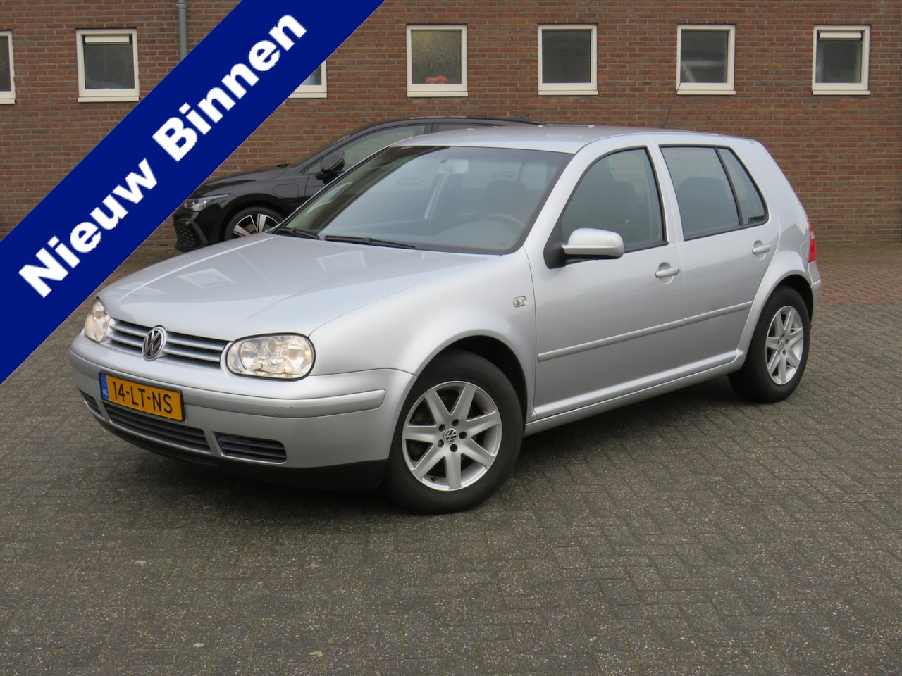 Volkswagen Golf - 1.6-16V FSI Ocean * Climate control * Trekhaak * Lichtmetalen velgen * 5 Deurs * - AutoWereld.nl