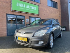 Hyundai i30 - 1.6i i-Catcher Mooie sportieve auto, leder
