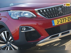 Peugeot 5008 - 1.2 PureTech 130pk Premium Avantage Automaat - Rouge Ultimate - Camera/Carplay/Cruise