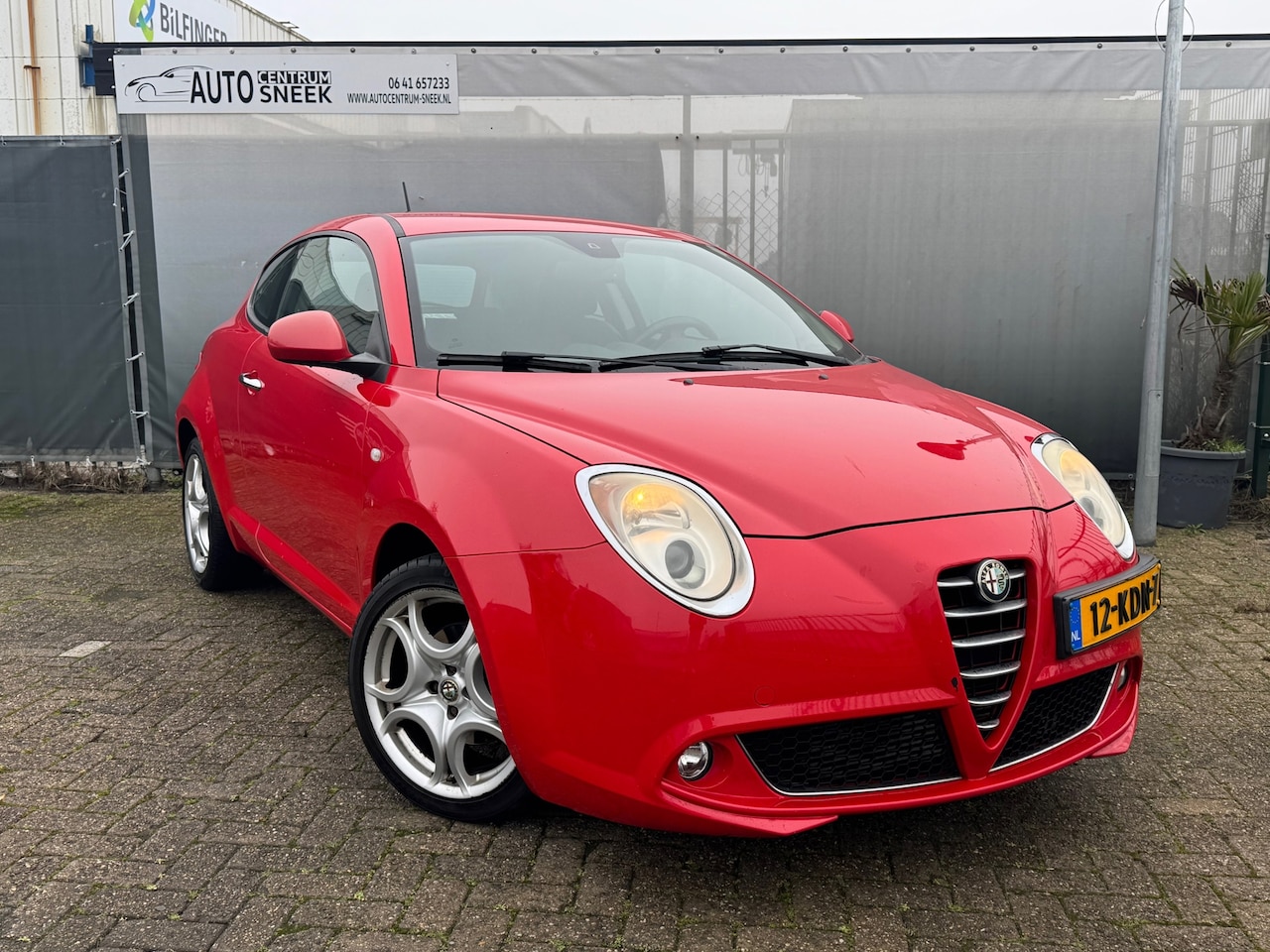 Alfa Romeo MiTo - 1.4 T Distinctive - NIEUWE APK - Airco - Navi - AutoWereld.nl