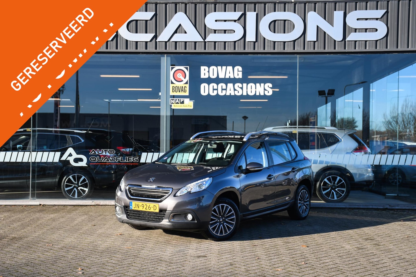 Peugeot 2008 - 1.2 Active PANORAMADAK/NAVIGATIE/ CRUISE - AutoWereld.nl