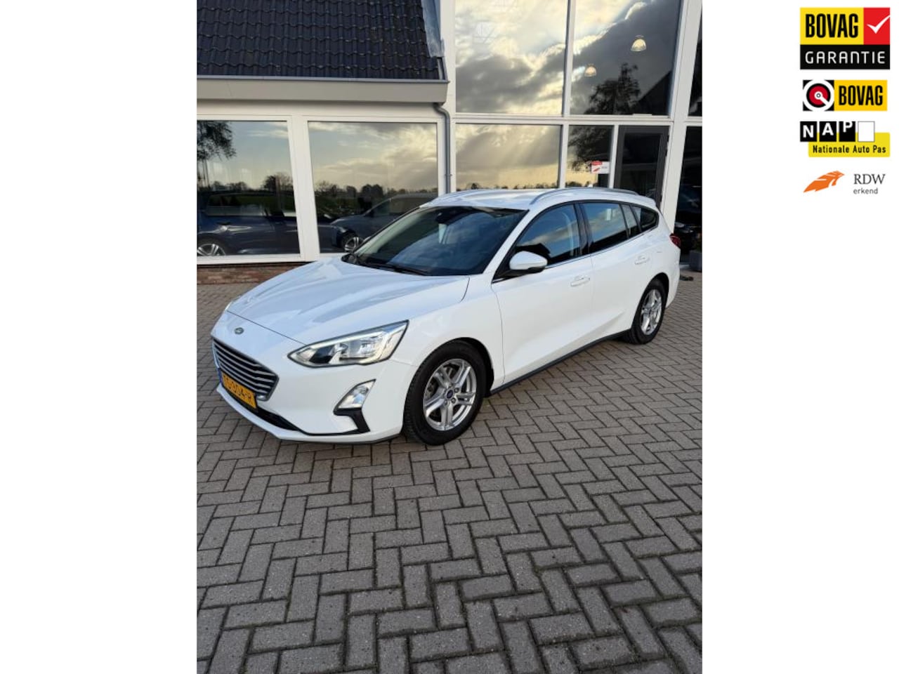 Ford Focus Wagon - 1.5 EcoBlue Trend Edition Business - APK bij afleveren - AutoWereld.nl