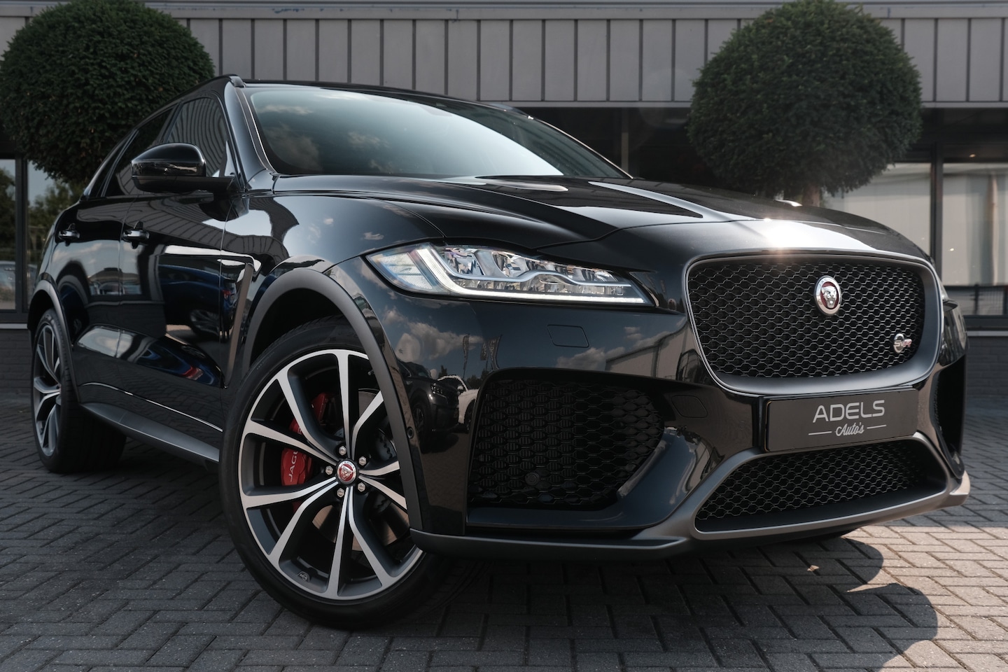 Jaguar F-Pace - 5.0 V8 S/C AWD SVR Panodak Meridian Sfeerverlichting Dealer Onderhouden - AutoWereld.nl