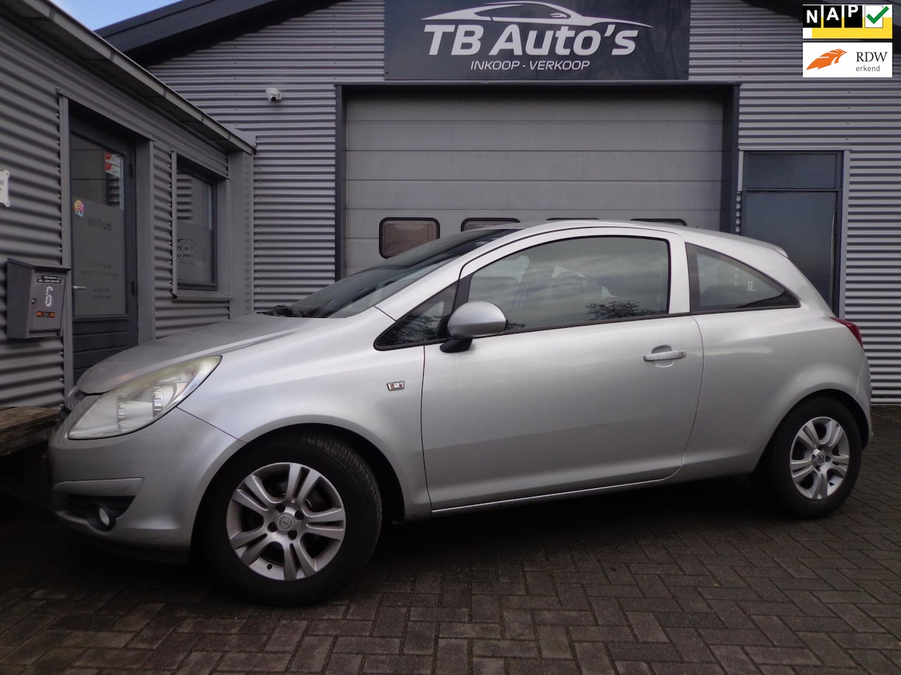 Opel Corsa - 1.2-16V Enjoy ! AIRCO / APK 10-01-2027 ! - AutoWereld.nl